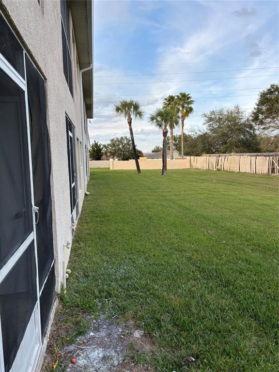 Image 23 of property listing at 13301 FAIRWAY GLEN DRIVE 104, Orlando, FL 32824