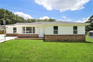 1277 Jennie SW Lane, Lilburn, GA 30047
