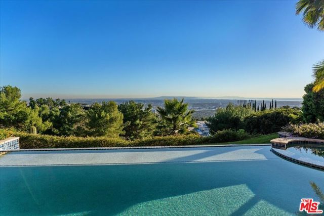 1740 Carla Ridge, Beverly Hills, CA 90210