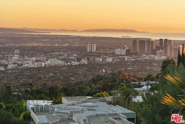 1740 Carla Ridge, Beverly Hills, CA 90210