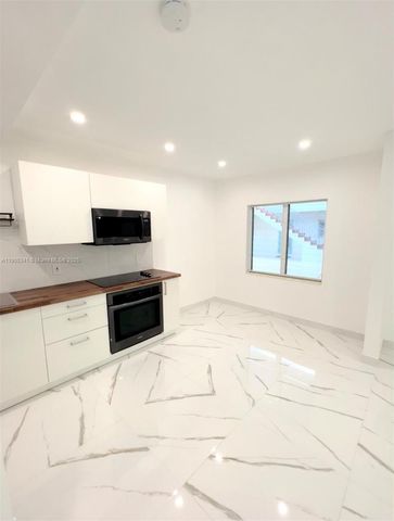 7300 Byron Ave 10, Miami Beach, FL 33141