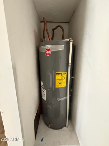 2058 PINEHAVEN Lane, Overgaard, AZ 85933