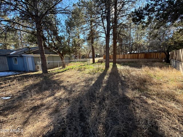 2058 PINEHAVEN Lane, Overgaard, AZ 85933