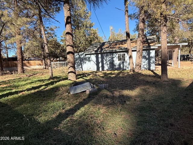2058 PINEHAVEN Lane, Overgaard, AZ 85933