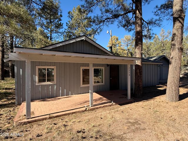 2058 PINEHAVEN Lane, Overgaard, AZ 85933