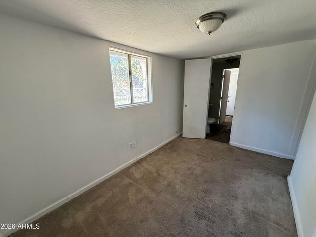 2058 PINEHAVEN Lane, Overgaard, AZ 85933