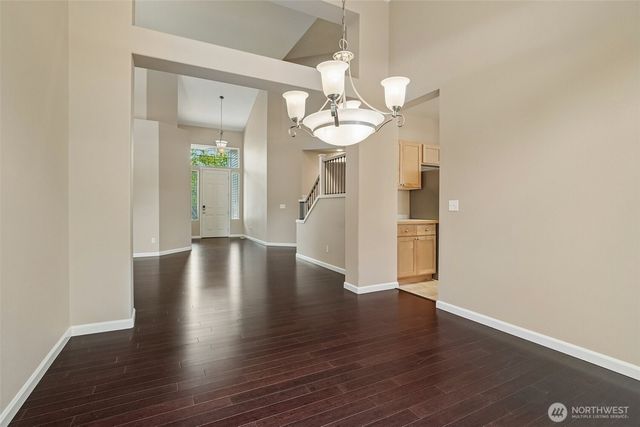 1221 68th Loop SE, Auburn, WA 98902