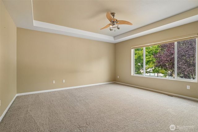 1221 68th Loop SE, Auburn, WA 98902