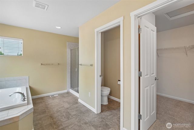 1221 68th Loop SE, Auburn, WA 98902