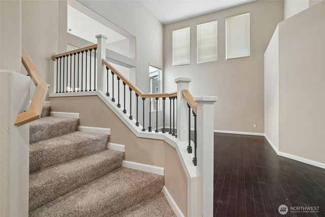1221 68th Loop SE, Auburn, WA 98902