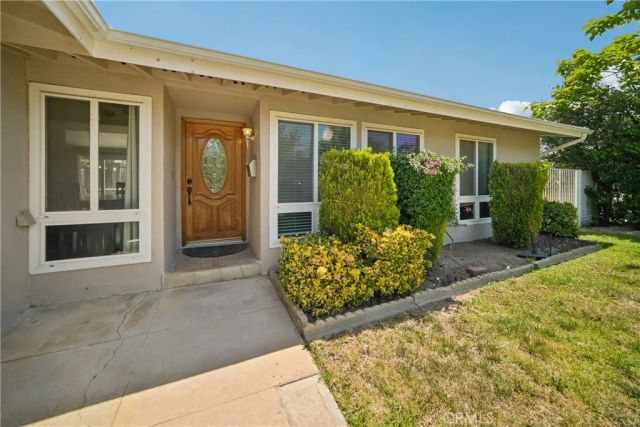 9518 Ruffner Avenue, Northridge, CA 91343