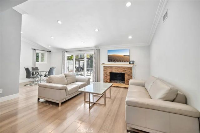 9518 Ruffner Avenue, Northridge, CA 91343