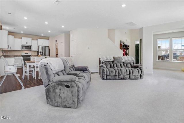 825 Golden Plum Lane, Zebulon, NC 27597