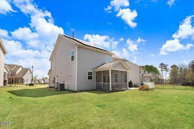 825 Golden Plum Lane, Zebulon, NC 27597