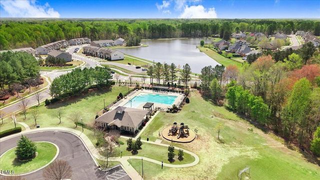 825 Golden Plum Lane, Zebulon, NC 27597