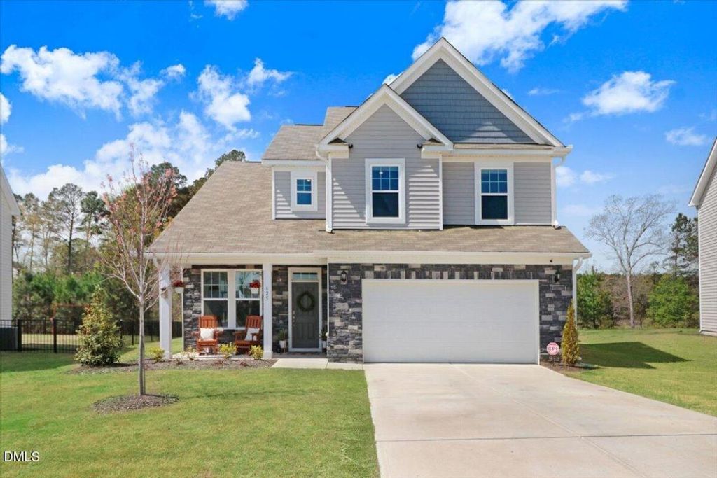 825 Golden Plum Lane, Zebulon, NC 27597