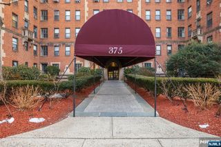 363-377 Mount Prospect 2AW, Newark, NJ 07104
