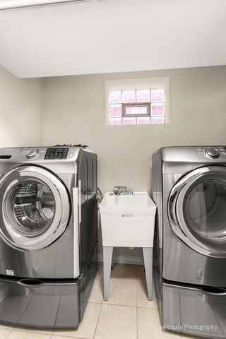 700 W 50th Street, Chicago, IL 60609