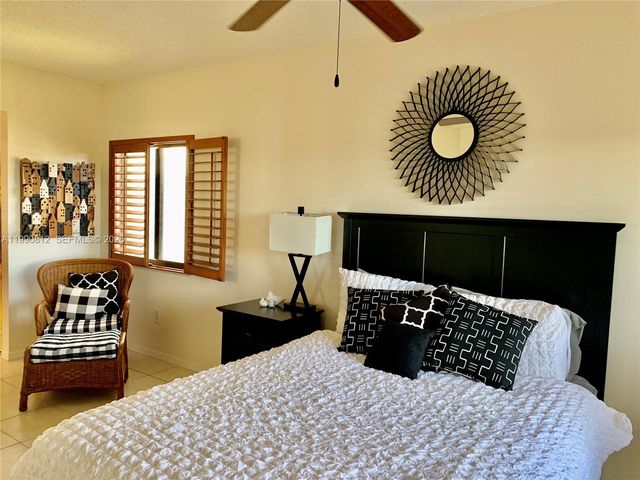 2105 Lavers Cir 501, Delray Beach, FL 33444