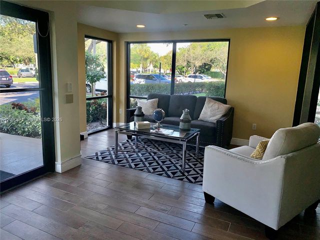 2105 Lavers Cir 501, Delray Beach, FL 33444