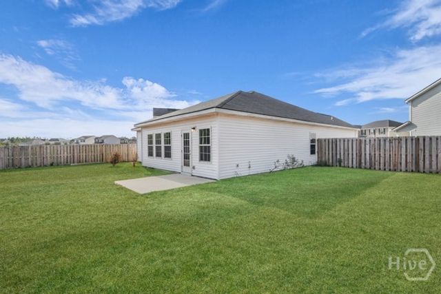 147 Battalion Lane, Hinesville, GA 31313