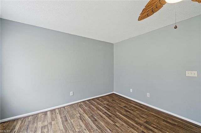 609 McLaw DR, Newport News, VA 23608