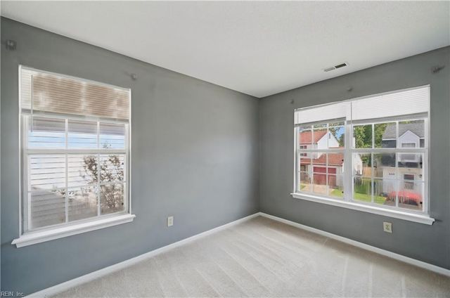 609 McLaw DR, Newport News, VA 23608