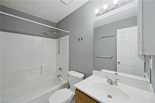 609 McLaw DR, Newport News, VA 23608