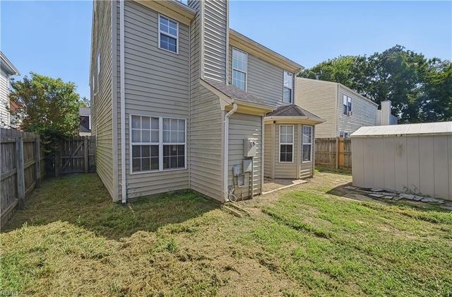 609 McLaw DR, Newport News, VA 23608
