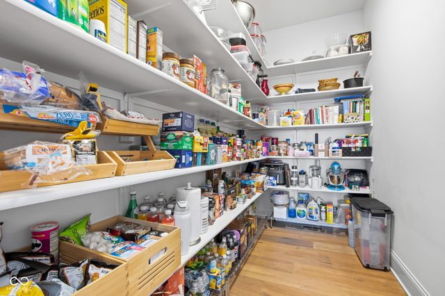 10590 Geist View Drive, Fishers, IN 46055