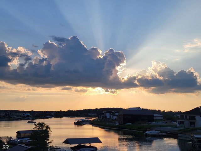 10590 Geist View Drive, Fishers, IN 46055