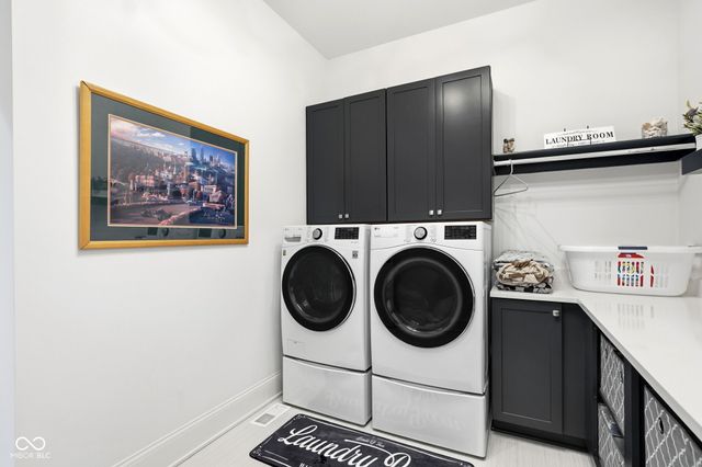 10590 Geist View Drive, Fishers, IN 46055