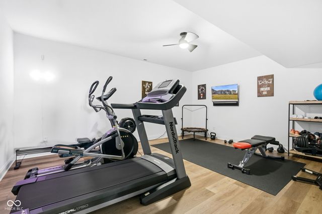 10590 Geist View Drive, Fishers, IN 46055