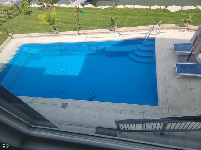 10590 Geist View Drive, Fishers, IN 46055