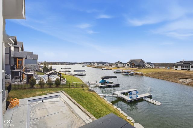 10590 Geist View Drive, Fishers, IN 46055