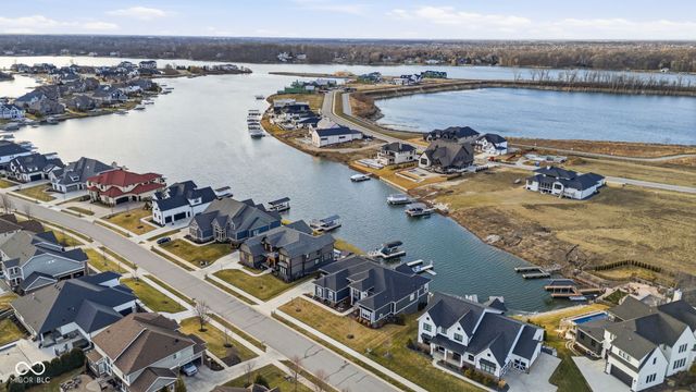 10590 Geist View Drive, Fishers, IN 46055