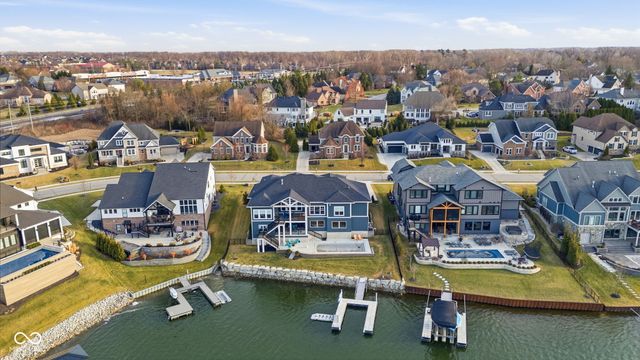 10590 Geist View Drive, Fishers, IN 46055