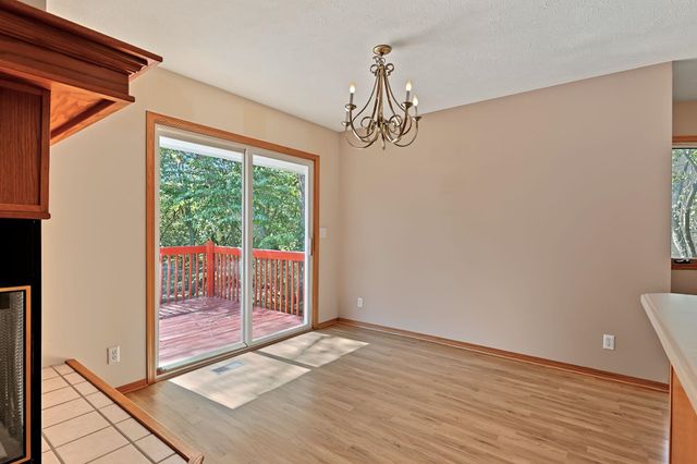 109 N Valley Stream, Derby, KS 67037