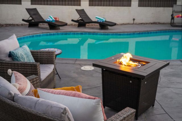 377 El Monte Rd, El Cajon, CA 92020