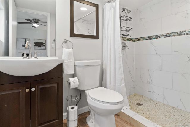 377 El Monte Rd, El Cajon, CA 92020