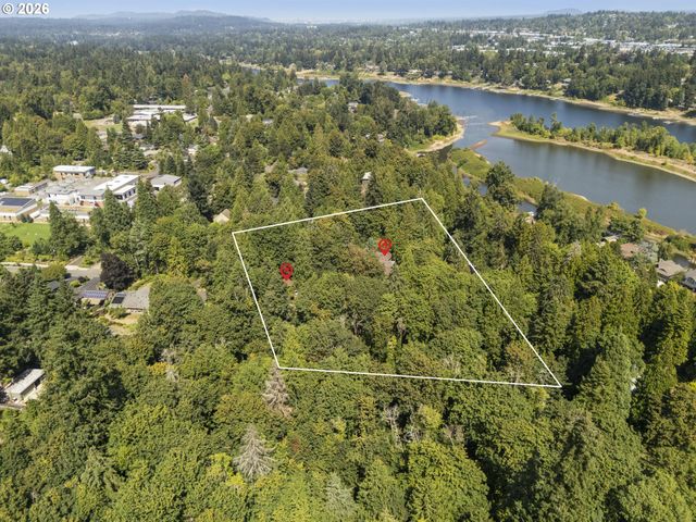 4600 MAPLETON Dr, West Linn, OR 97068