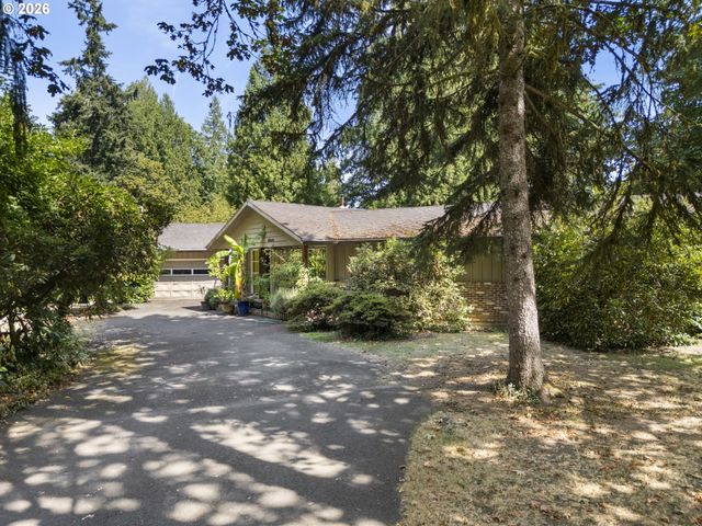 4600 MAPLETON Dr, West Linn, OR 97068