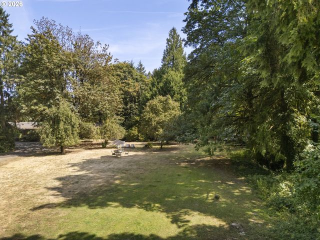 4600 MAPLETON Dr, West Linn, OR 97068