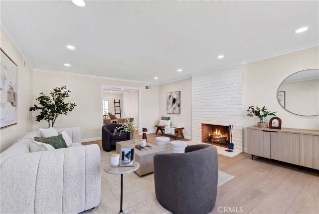 1524 E Briardale, Orange, CA 92865