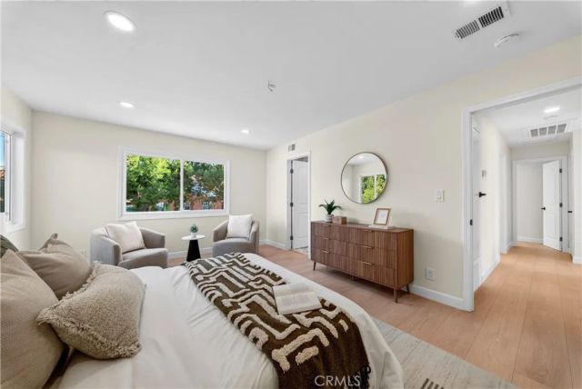 1524 E Briardale, Orange, CA 92865