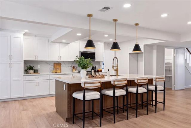 1524 E Briardale, Orange, CA 92865