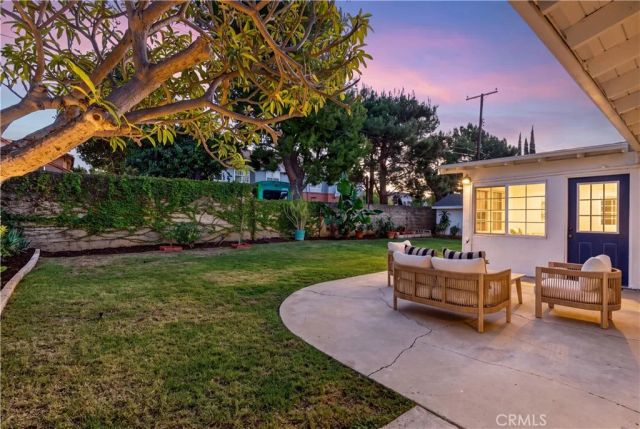 1524 E Briardale, Orange, CA 92865