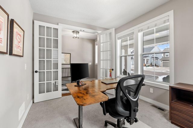 9966 Arrowwood Trail, Woodbury, MN 55129