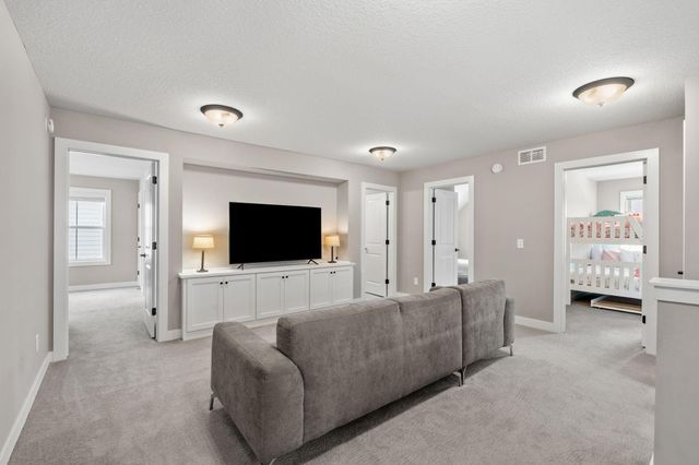 9966 Arrowwood Trail, Woodbury, MN 55129