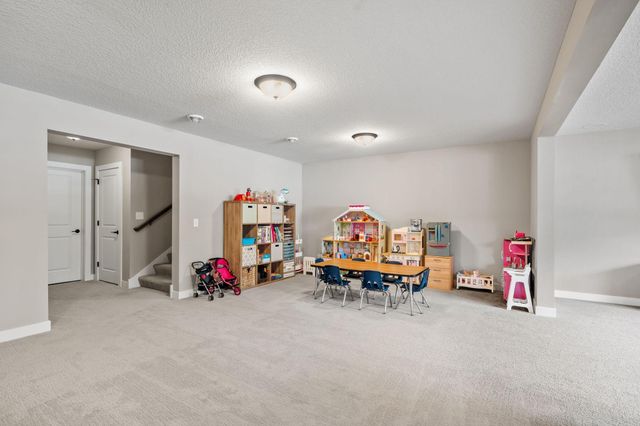 9966 Arrowwood Trail, Woodbury, MN 55129